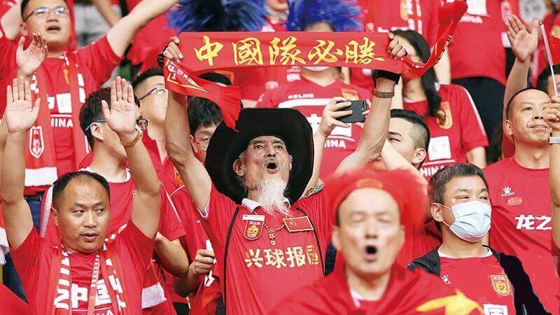 中国足球队世预赛开门红，七球大胜关岛