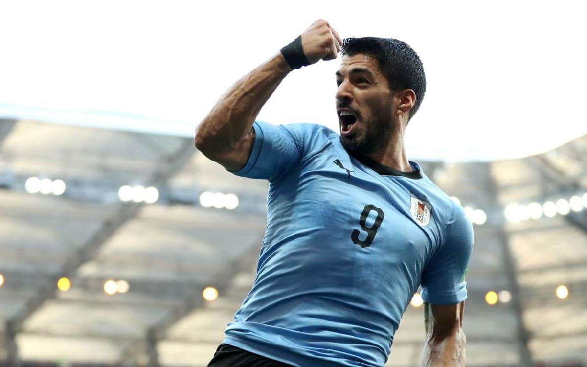 乌拉圭国家队新版上帝之手－苏亚雷斯
