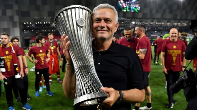 穆里尼奥领军罗马夺下欧会杯冠军1